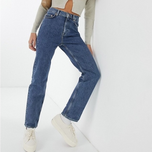 & Other Stories Denim - & Other Stories Favourite Cut cropped High Rise Straight Leg Jeans size 31